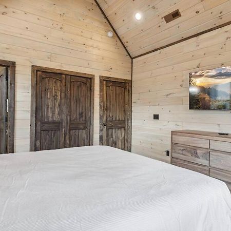 Black Bear Cove Gatlinburg Exterior photo