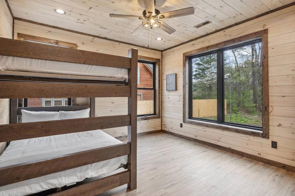 Black Bear Cove Gatlinburg Exterior photo